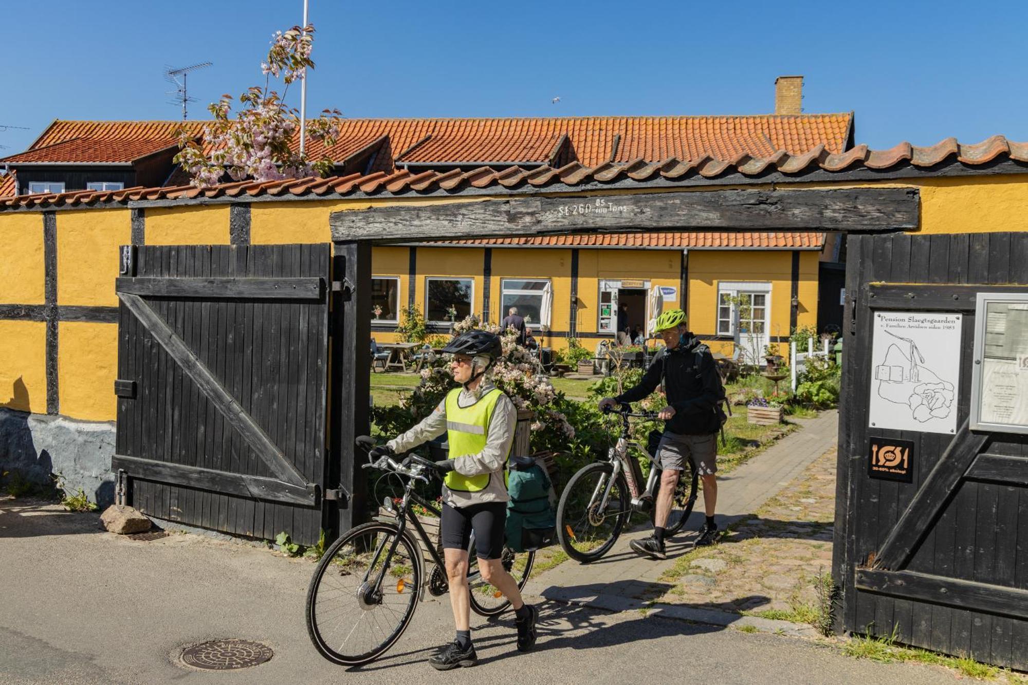 Pension Slaegtsgaarden Allinge-Sandvig Eksteriør bilde